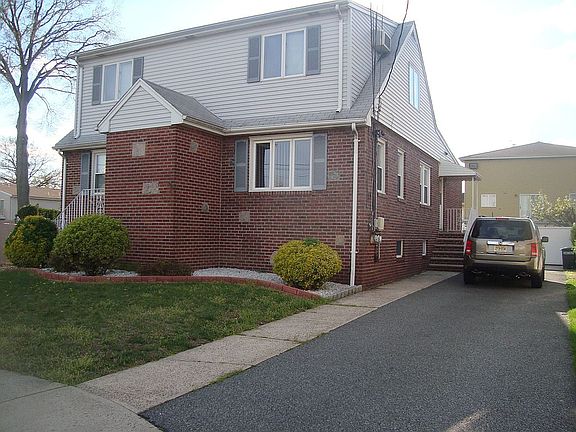 House front by main driveway