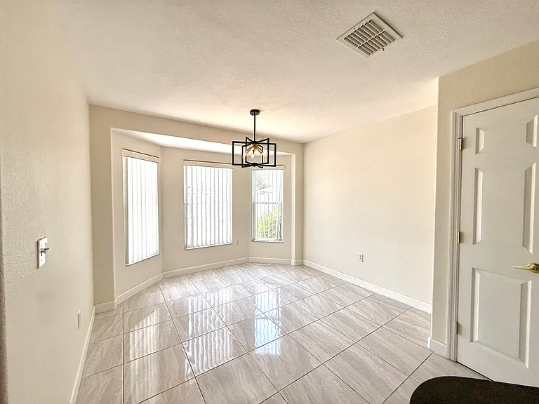 3284 Sanoma Dr — Photo 9