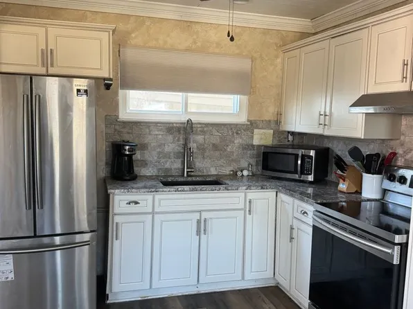 352 County Road 3670, Clifton, TX 76634