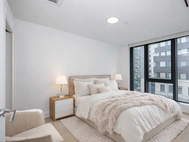 300 W 30th St #4D — Photo 16