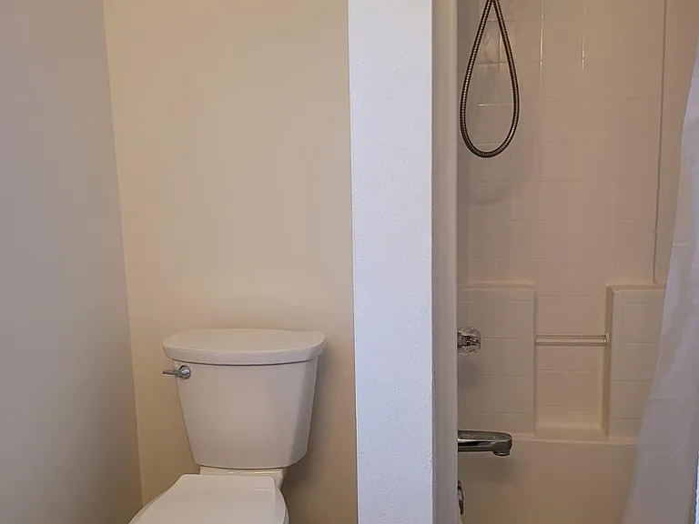 108 Findhorn Ct — Photo 39