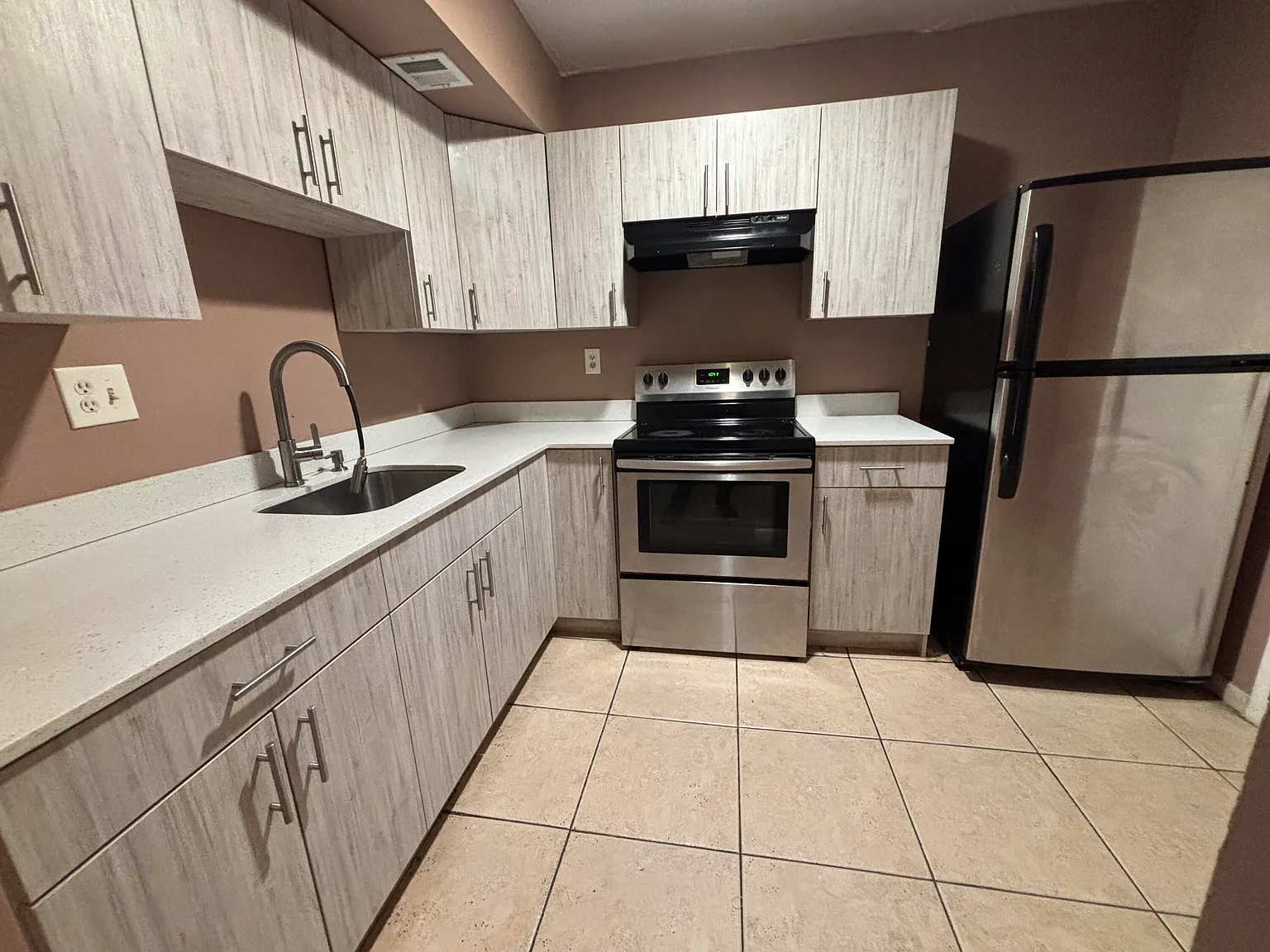3710 — Photo 2