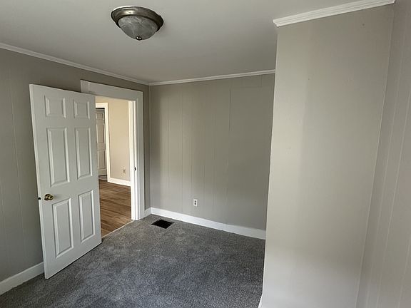 2nd image of 1820 Pearl St