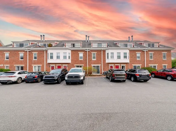 148 Quincy Shore Dr Unit 46, Quincy, MA 02171