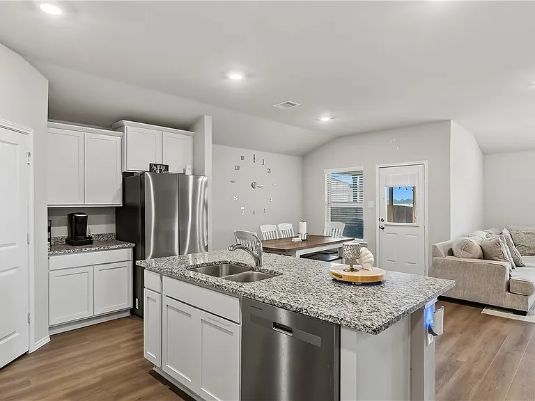 2506 River Way Dr — Photo 5