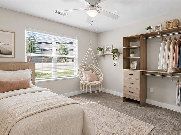 2nd image of 680 6th Ave NE #5003