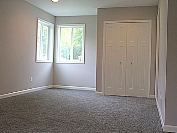 5th image of 700 Hillwood Dr