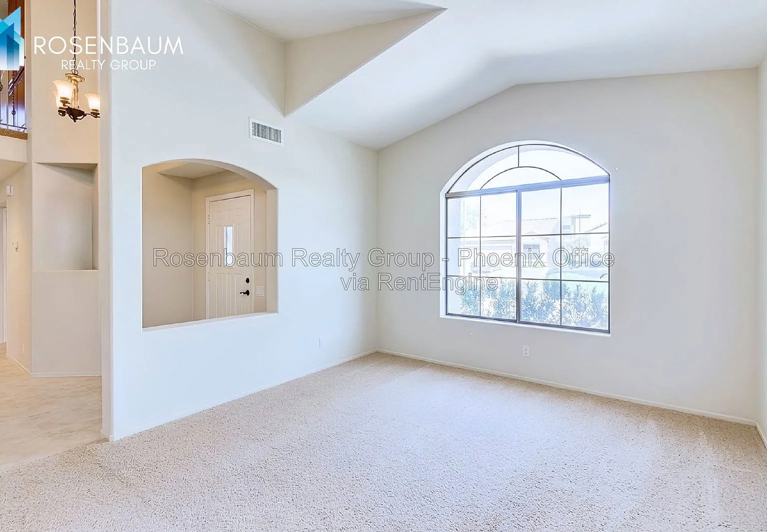 4 bed, 3.0 bath, 2438 sqft, $3,250 — Photo 4