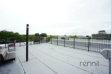 Rented by Rennit Inc.