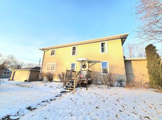 128 S 9th St, Rochelle, IL 61068