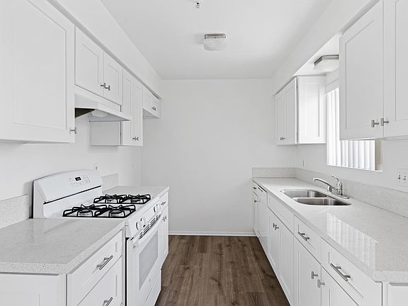 4th image of 268 E 16th St #13