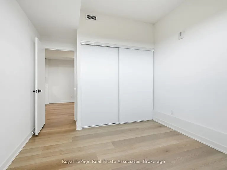 33 Erie Ave #1704 — Photo 16