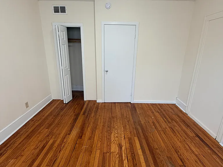 295 Norton St #B8 — Photo 6