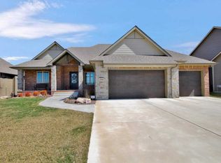 5990 E Forbes Ct, Bel Aire, KS 67220