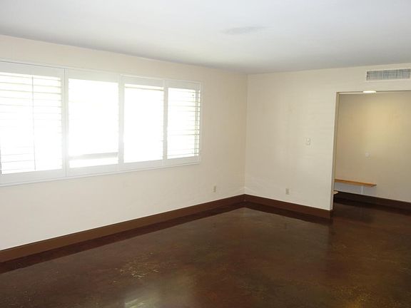 4th image of 1140 E Loyola Dr