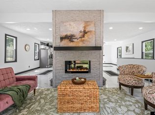 7321 Lake St, Omaha, NE 68134