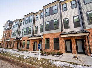 113 Sadie Cir, New Brunswick, NJ 08901