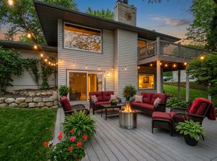 3250 Williams Ln, Mound, MN 55364