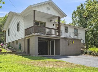 100 Crooked Tree Rd, Galena, MO 65656