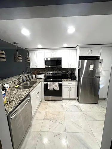 605 Oaks Dr Photo 1