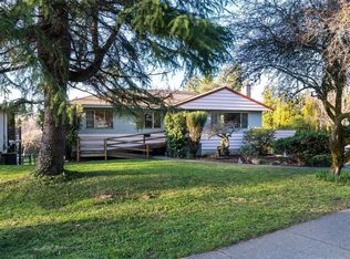 646 Ridgebank Cres, Saanich, BC V8Z 4Y3