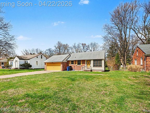 3rd image of 26932 W Six Mile Rd