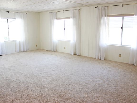 2nd image of 2130 Sunset Dr Space 31