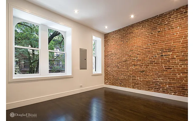 Rented by Douglas Elliman | media 29