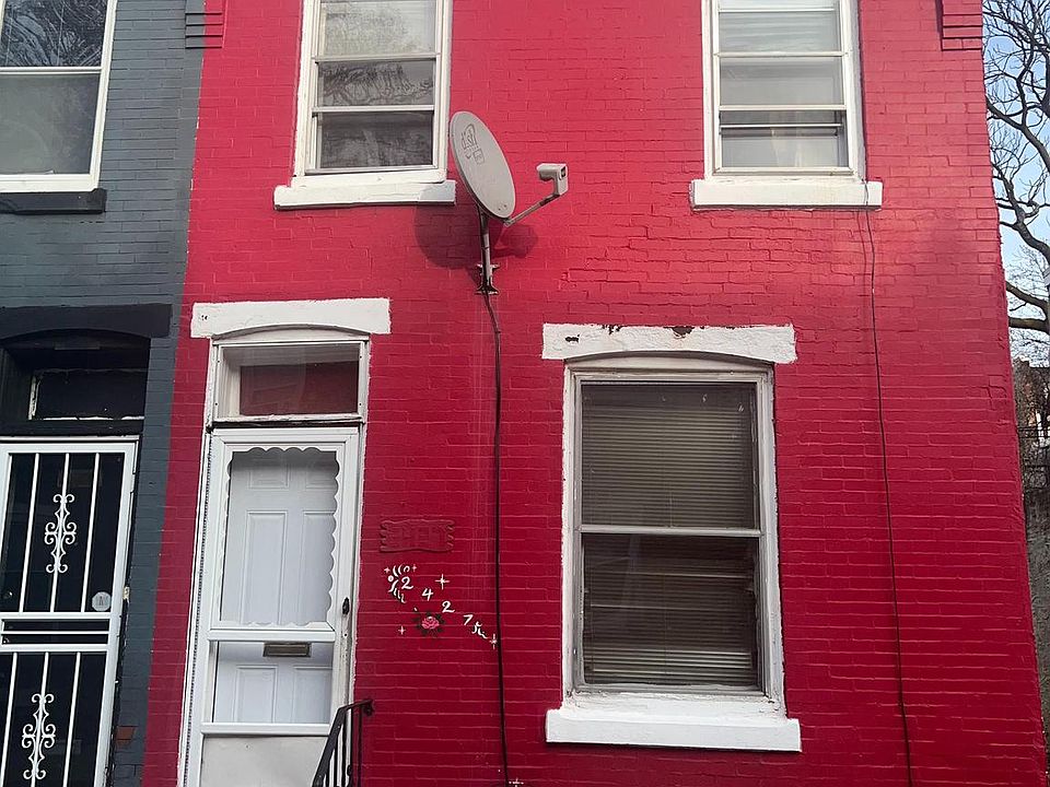 1st image of 2427 N Corlies St