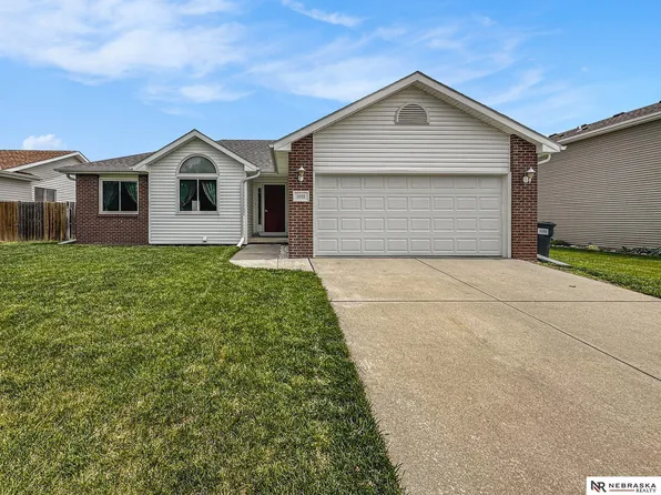 1828 SW 33rd St, Lincoln, NE 68506