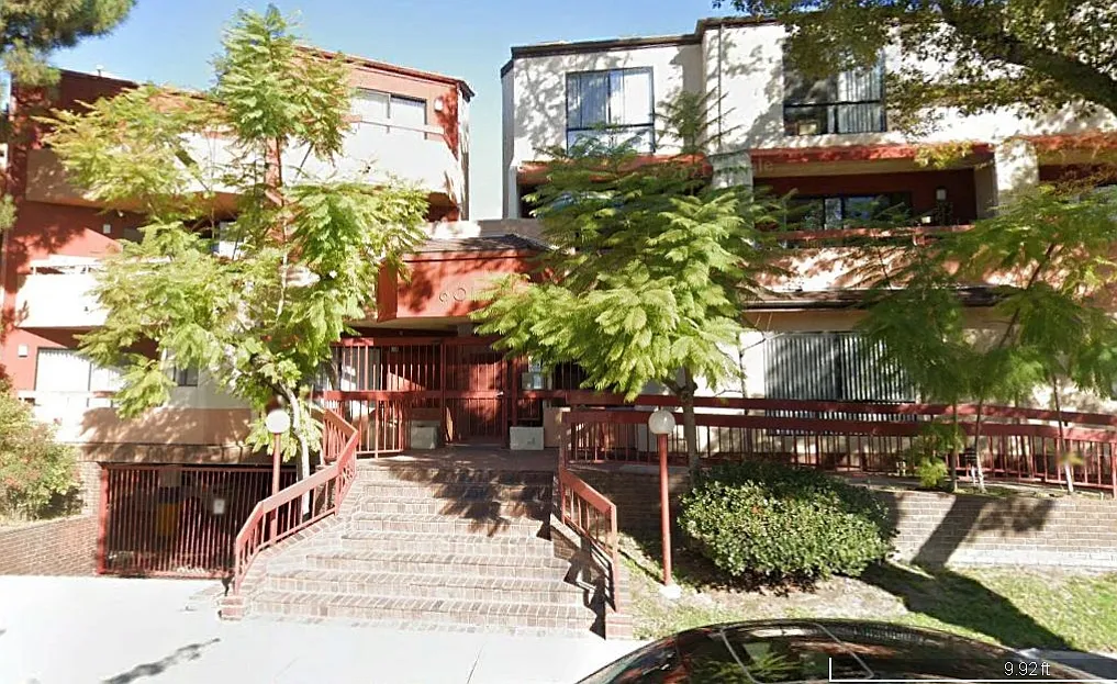 2 bed, 950 sqft, $2,800 — Photo 1