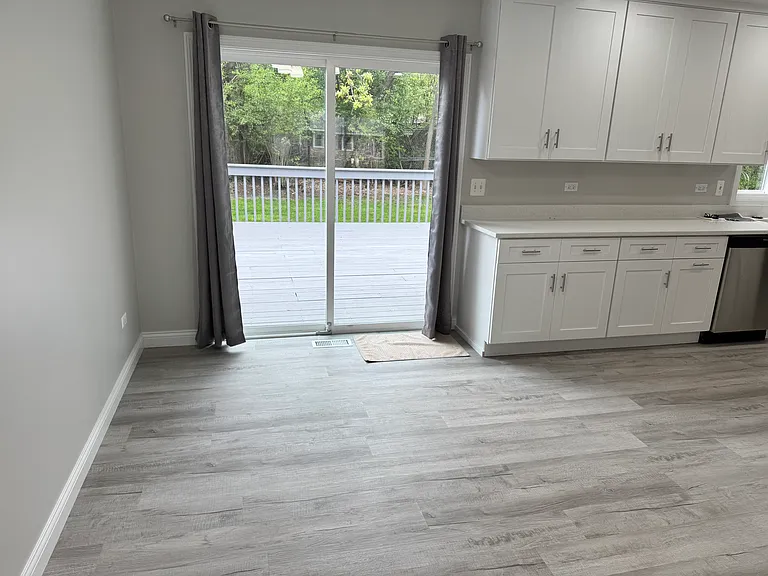 2616 Metropolitan Ave — Photo 7