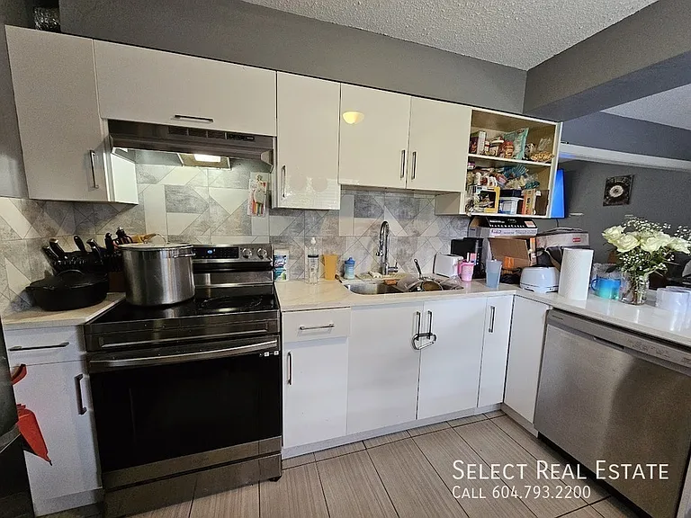8565 Norman Cres #A — Photo 6