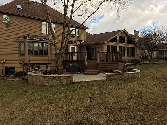 2nd image of 465 Shagbark Ct