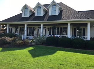 6387 Highland Green Dr, Medina, OH 44256
