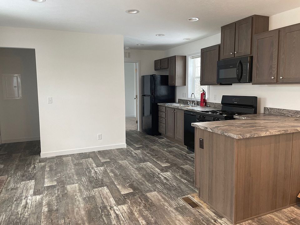 1st image of 260 Pin Oak Dr #49