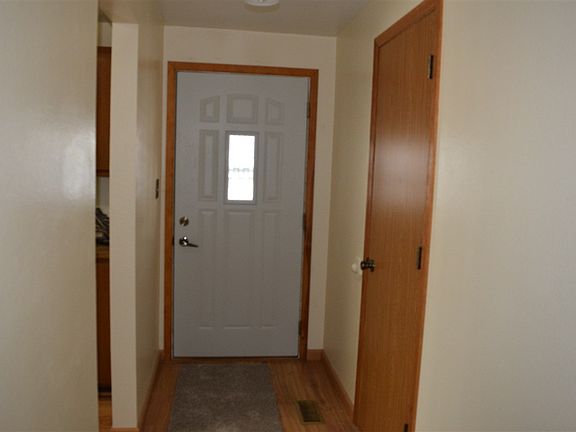 2nd image of 222 Fort Laramie