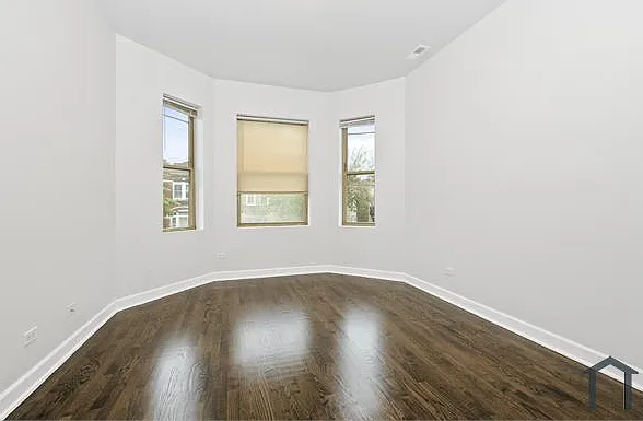 3 bed, $1,526 — Photo 3