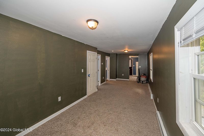 3rd image of 81 Ellsworth Avenue