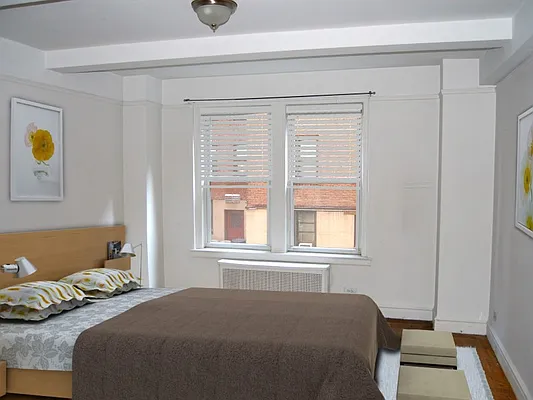 Sold by Sotheby's International Realty | media 10