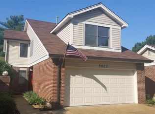 5620 Duchesne Parque Dr, Saint Louis, MO 63128