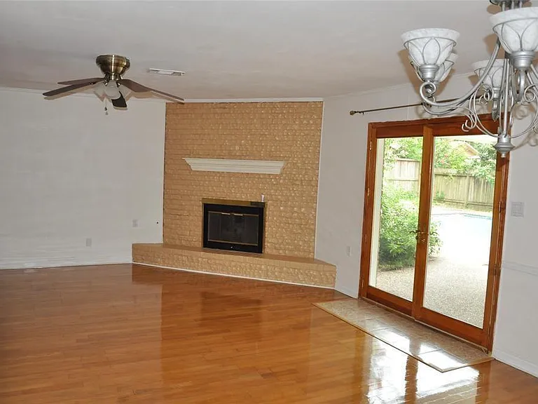 5519 Caversham Dr — Photo 15