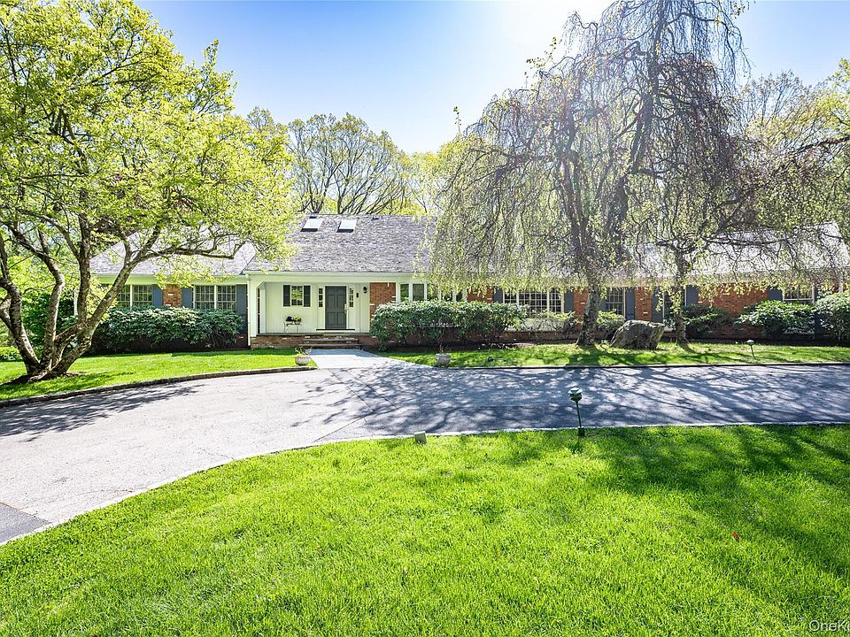 1st image of 16 Carolyn Place