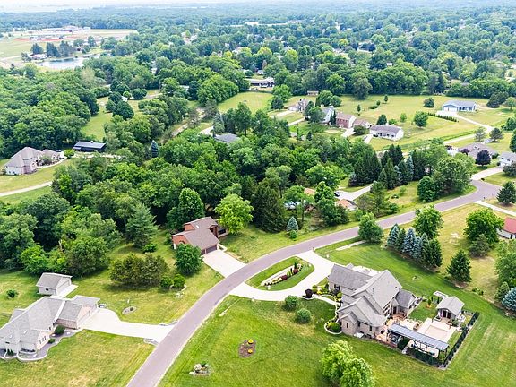 5th image of 1318 Amanda Dr