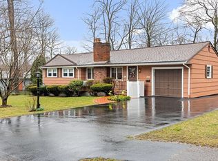 16 Greenwich Rd, Norwood, MA 02062