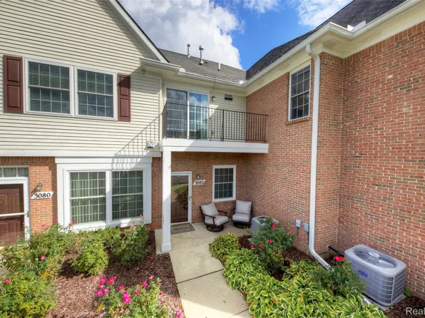 3082 Kneeland Cir, Howell, MI 48843