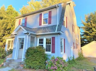 217 Maple St, Agawam, MA 01001
