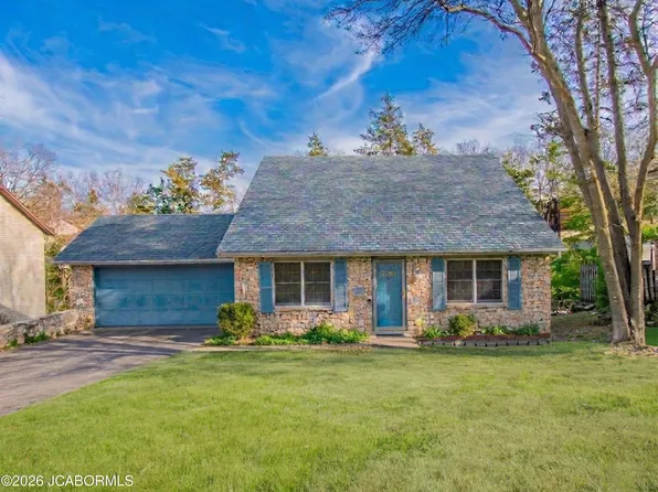 2308 Independence Ct, Jefferson City, MO 65109