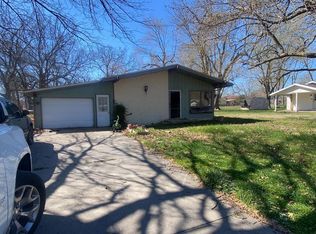 804 Saint Charles St, Marshfield, MO 65706