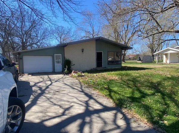 804 Saint Charles Street, Marshfield, MO 65706